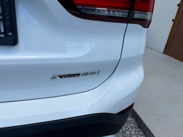 BMW X1 2.8-20600km 4x4full maxx NOVA - автомобили, коли, обяви за нови и употребявани 5