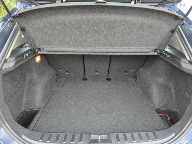 BMW X1 2.0D-184кс= АВТОМАТ= 4Х4= M PACKET= NAVI= FACE - автомобили, коли, обяви за нови и употребявани 9