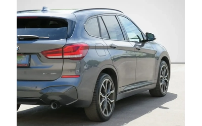 BMW X1 M-Sport 28i xDrive* HUD* ПАНОРАМА* CarPlay* CARFAX - автомобили, коли, обяви за нови и употребявани 11