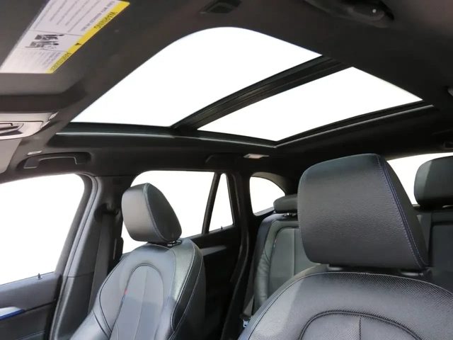 BMW X1 M-Sport 28i xDrive* HUD* ПАНОРАМА* CarPlay* CARFAX - автомобили, коли, обяви за нови и употребявани 12