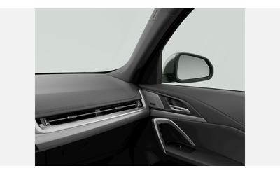 BMW X1 sDrive18i - автомобили, коли, обяви за нови и употребявани 9