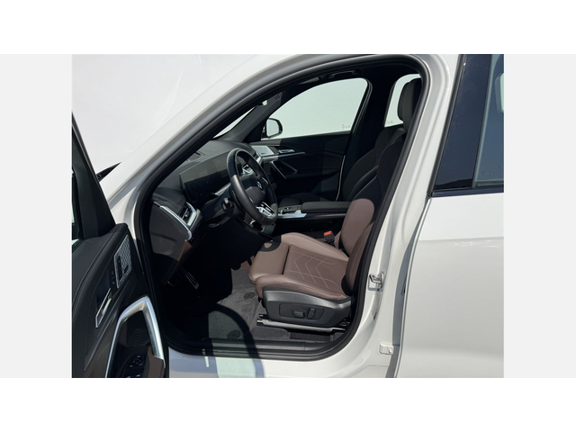 BMW X1 sDrive20i - автомобили, коли, обяви за нови и употребявани 7