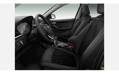 BMW X1 xDrive18d - автомобили, коли, обяви за нови и употребявани 7