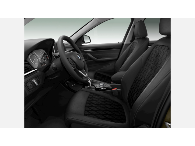 BMW X1 xDrive18d - автомобили, коли, обяви за нови и употребявани 7