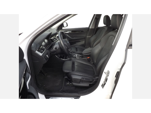 BMW X1 xDrive18d - автомобили, коли, обяви за нови и употребявани 5