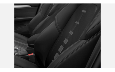 BMW X1 xDrive18d - автомобили, коли, обяви за нови и употребявани 8