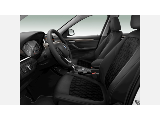 BMW X1 xDrive20d - автомобили, коли, обяви за нови и употребявани 7