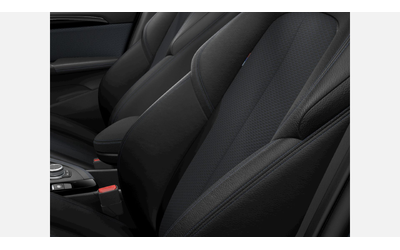 BMW X1 xDrive20d - автомобили, коли, обяви за нови и употребявани 8