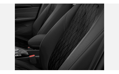 BMW X1 xDrive20d - автомобили, коли, обяви за нови и употребявани 8