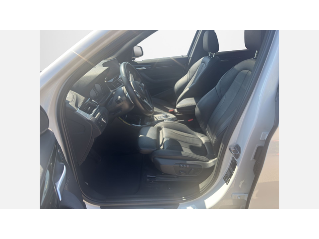 BMW X1 xDrive20d - автомобили, коли, обяви за нови и употребявани 5