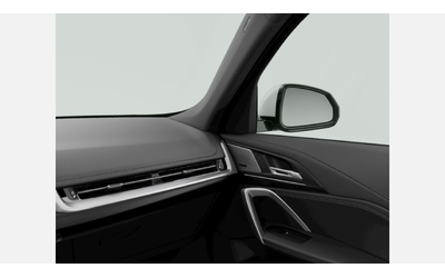 BMW X1 xDrive23i - автомобили, коли, обяви за нови и употребявани 10