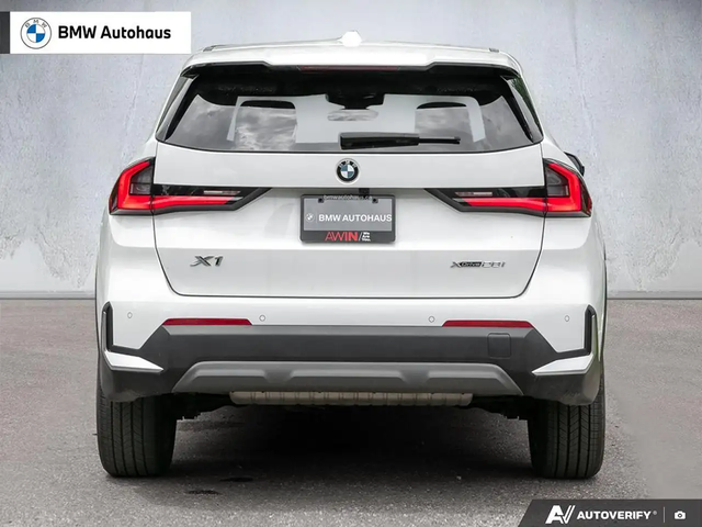 BMW X1 xDrive28i PREMIUM ESSENTIAL | UNIVERSAL GARAGE DOO All Wheel Drive - автомобили, коли, обяви за нови и употребявани 4