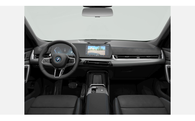 BMW X1 xDrive30e - автомобили, коли, обяви за нови и употребявани 9