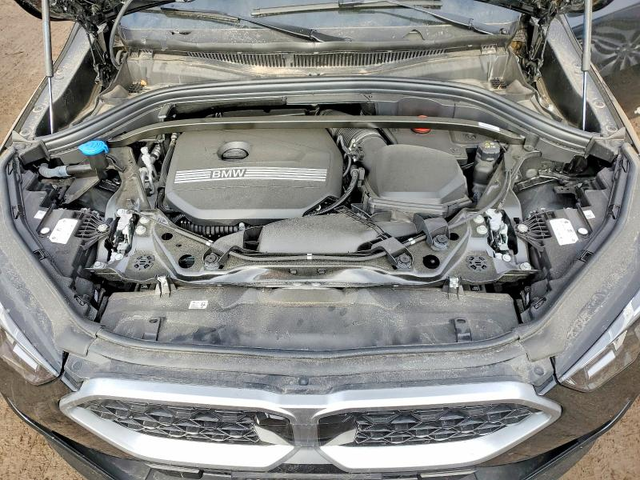 BMW X2 2.0L 4 ALL WHEEL DRIVE - автомобили, коли, обяви за нови и употребявани 11