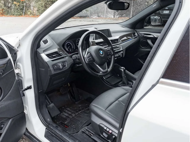 BMW X2 xDrive28i* Memory Heated| Dealer Serviced| Кеуless - автомобили, коли, обяви за нови и употребявани 6