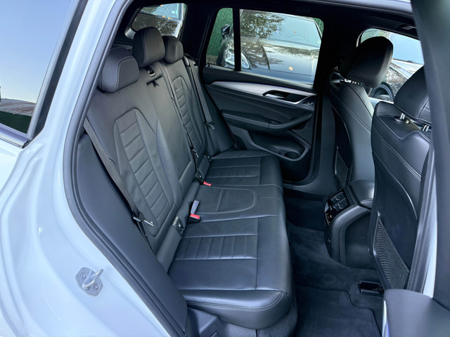 BMW X3 3.0d M Pack/xDrive/Швейцария - автомобили, коли, обяви за нови и употребявани 17