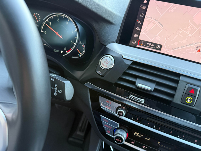 BMW X3 3.0d M Pack/xDrive/Швейцария - автомобили, коли, обяви за нови и употребявани 27