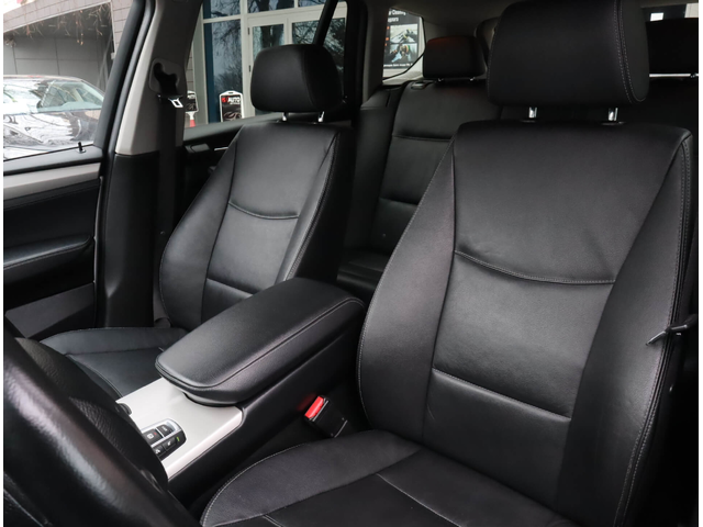 BMW X3 3.5d/xDrive/PDC/Isofix/HDC/AUX/Bluetooth/Navi - автомобили, коли, обяви за нови и употребявани 8