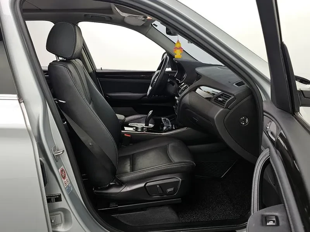 BMW X3 xDrive 20D - автомобили, коли, обяви за нови и употребявани 10