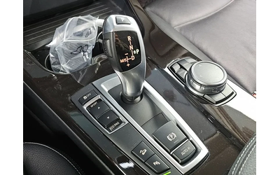 BMW X3 xDrive 20D - автомобили, коли, обяви за нови и употребявани 8