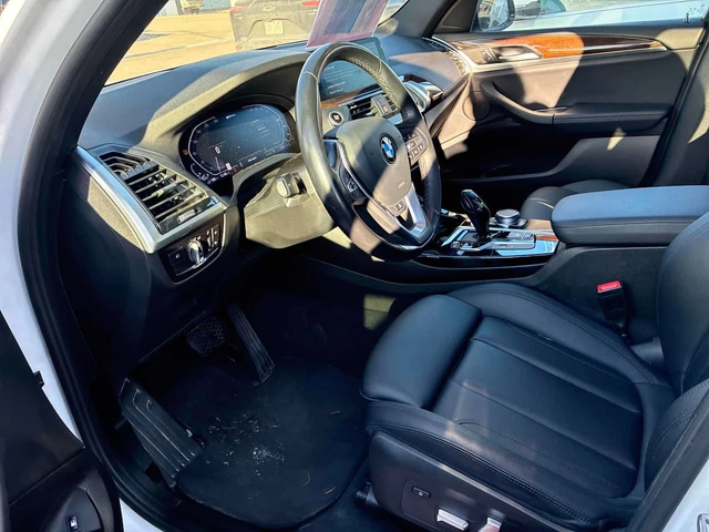 BMW X3 * xDrive30e * ПОДГРЕВ* PANO* KEYLESS* - автомобили, коли, обяви за нови и употребявани 4