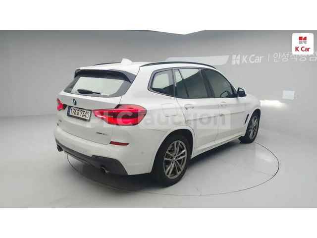 BMW X3 xDrive30I* M-pack* DISTRONIC* ОБДУХВАНЕ* AMBIENTNO - автомобили, коли, обяви за нови и употребявани 4