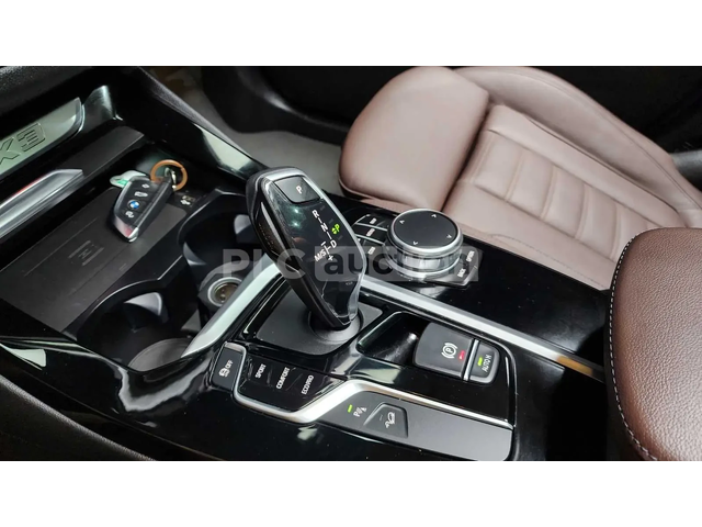 BMW X3 ПОДГРЕВИ * ПАНО * HEAD-UP * KEYLESS - автомобили, коли, обяви за нови и употребявани 8