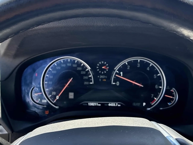 BMW X3 xDrive30i * No Accident* ПАНОРАМА * CARFAX - автомобили, коли, обяви за нови и употребявани 9