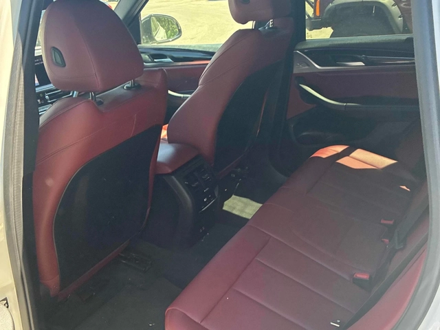BMW X3 xDrive30i * М ПАКЕТ * ПОДГРЕВ * ПАНОРАМА * CARFAX - автомобили, коли, обяви за нови и употребявани 10