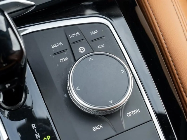 BMW X3 30i * M pack - автомобили, коли, обяви за нови и употребявани 12