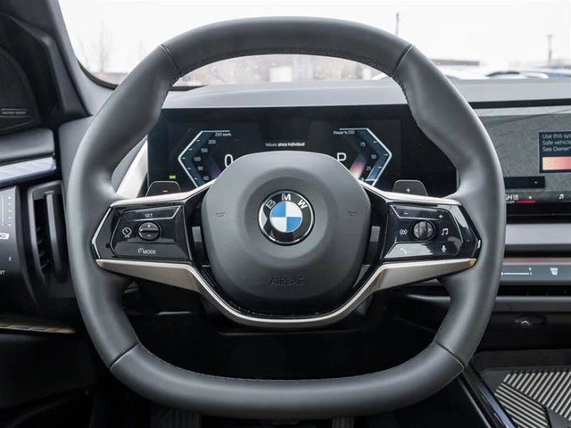BMW X3 30 xDrive* 360* H/K* DISTRO* ОБДУХ - автомобили, коли, обяви за нови и употребявани 4