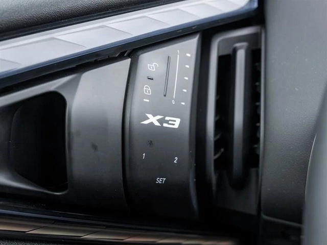BMW X3 30 xDrive* 360* H/K* DISTRO* ОБДУХ - автомобили, коли, обяви за нови и употребявани 8