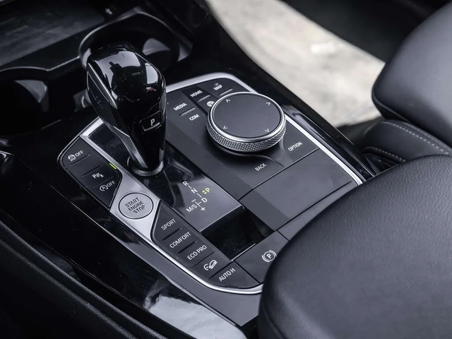 BMW X3 xDrive30i* LANE* PANO* DISTRO* CARPLAY - автомобили, коли, обяви за нови и употребявани 10