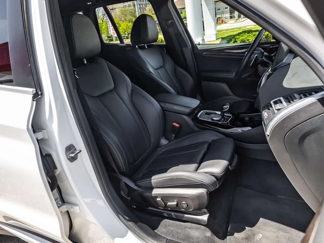 BMW X3 xDrive30i* LANE* PANO* DISTRO* CARPLAY - автомобили, коли, обяви за нови и употребявани 13