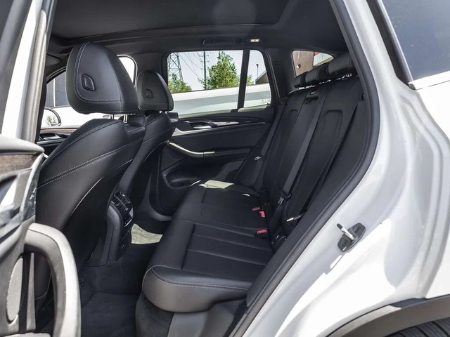 BMW X3 xDrive30i* LANE* PANO* DISTRO* CARPLAY - автомобили, коли, обяви за нови и употребявани 14