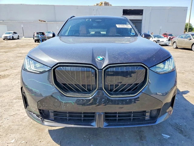 BMW X3 30 Xdrive - автомобили, коли, обяви за нови и употребявани 1