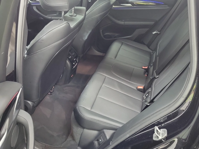 BMW X3 xDrive30i / M Sport / Panorama / - автомобили, коли, обяви за нови и употребявани 12
