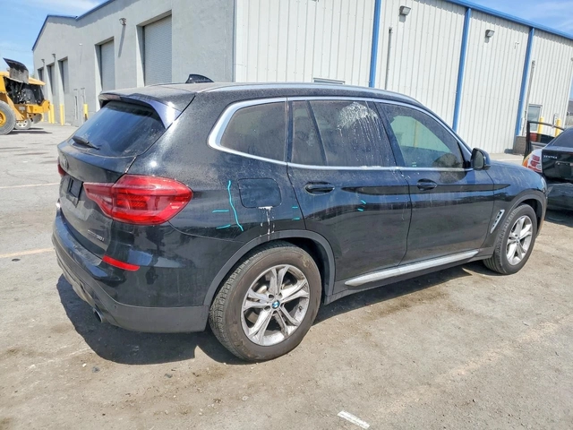 BMW X3 - автомобили, коли, обяви за нови и употребявани 2