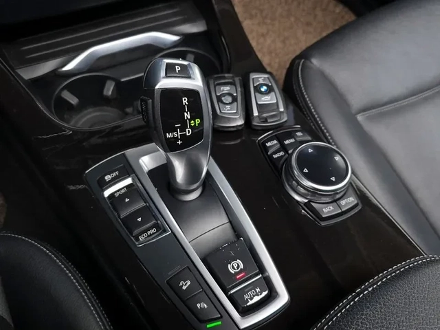 BMW X3 2.0d - автомобили, коли, обяви за нови и употребявани 7