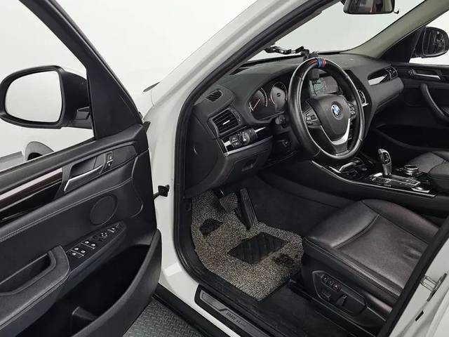 BMW X3 2.0d - автомобили, коли, обяви за нови и употребявани 9