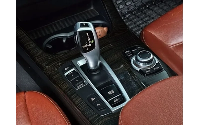 BMW X3 2.0d - автомобили, коли, обяви за нови и употребявани 8