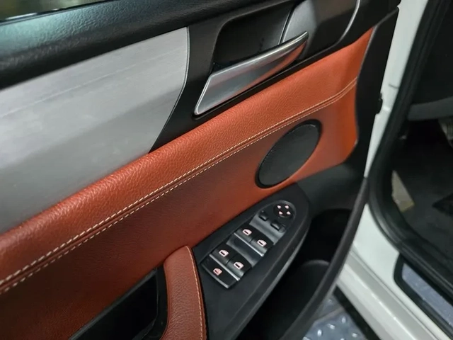 BMW X3 2.0d - автомобили, коли, обяви за нови и употребявани 10