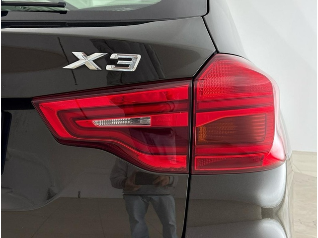 BMW X3 X3 20d xDrive - автомобили, коли, обяви за нови и употребявани 2