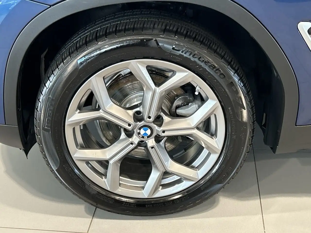 BMW X3 xDrive30i | Essential PKG | Winter Tire PKG Panora All Wheel Drive - автомобили, коли, обяви за нови и употребявани 17