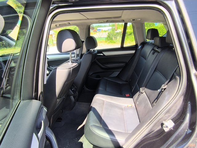 BMW X3 xDrive35i - автомобили, коли, обяви за нови и употребявани 10