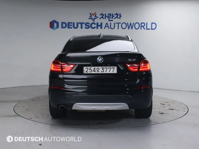 BMW X4 xDrive 20D - автомобили, коли, обяви за нови и употребявани 3