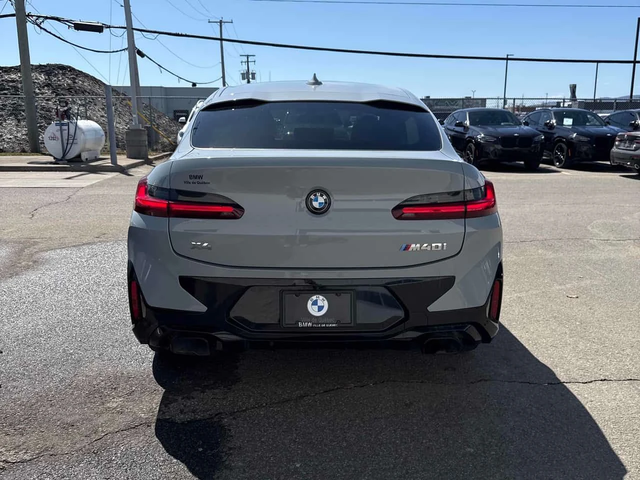 BMW X4 M40i * КАРБОН* DISTRONIC* HARMAN/KARDON* 360* - автомобили, коли, обяви за нови и употребявани 3