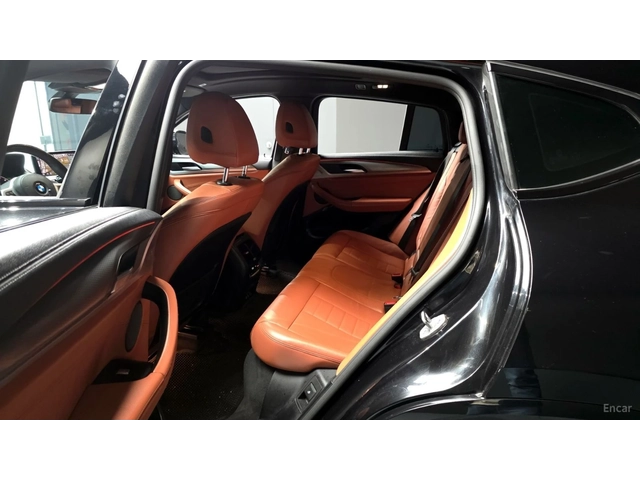 BMW X4 M40i* XDRIVE* DISTRONIC* ОБДУХВАНЕ* 360* HUD* - автомобили, коли, обяви за нови и употребявани 10