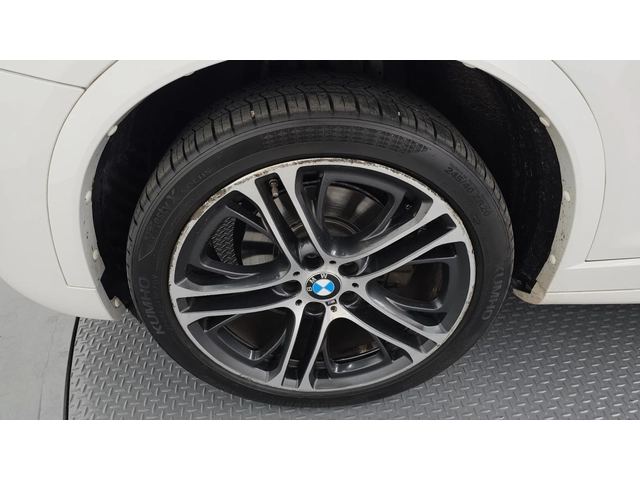 BMW X4 xDrive20d M Sport - автомобили, коли, обяви за нови и употребявани 9