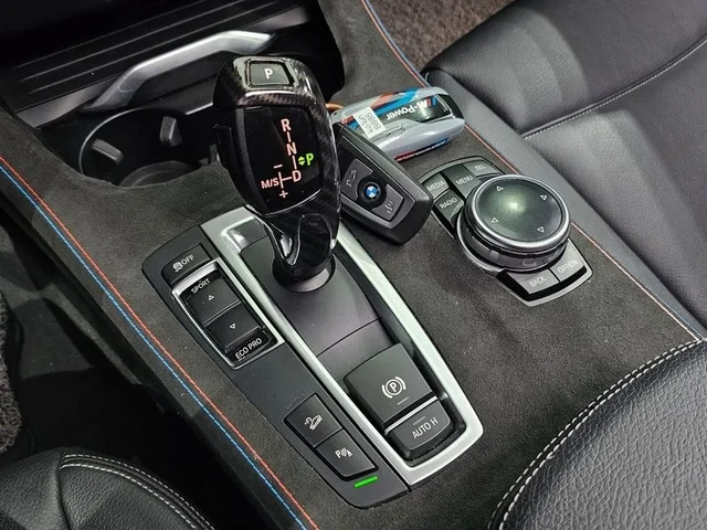 BMW X4 xDrive 20D - автомобили, коли, обяви за нови и употребявани 8